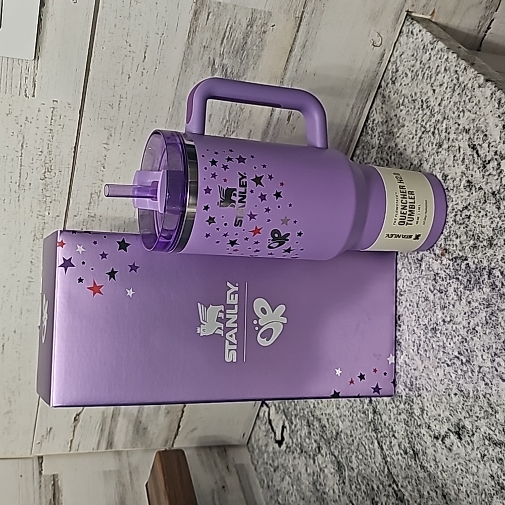 Stanley Olivia Rodrigo 40 oz